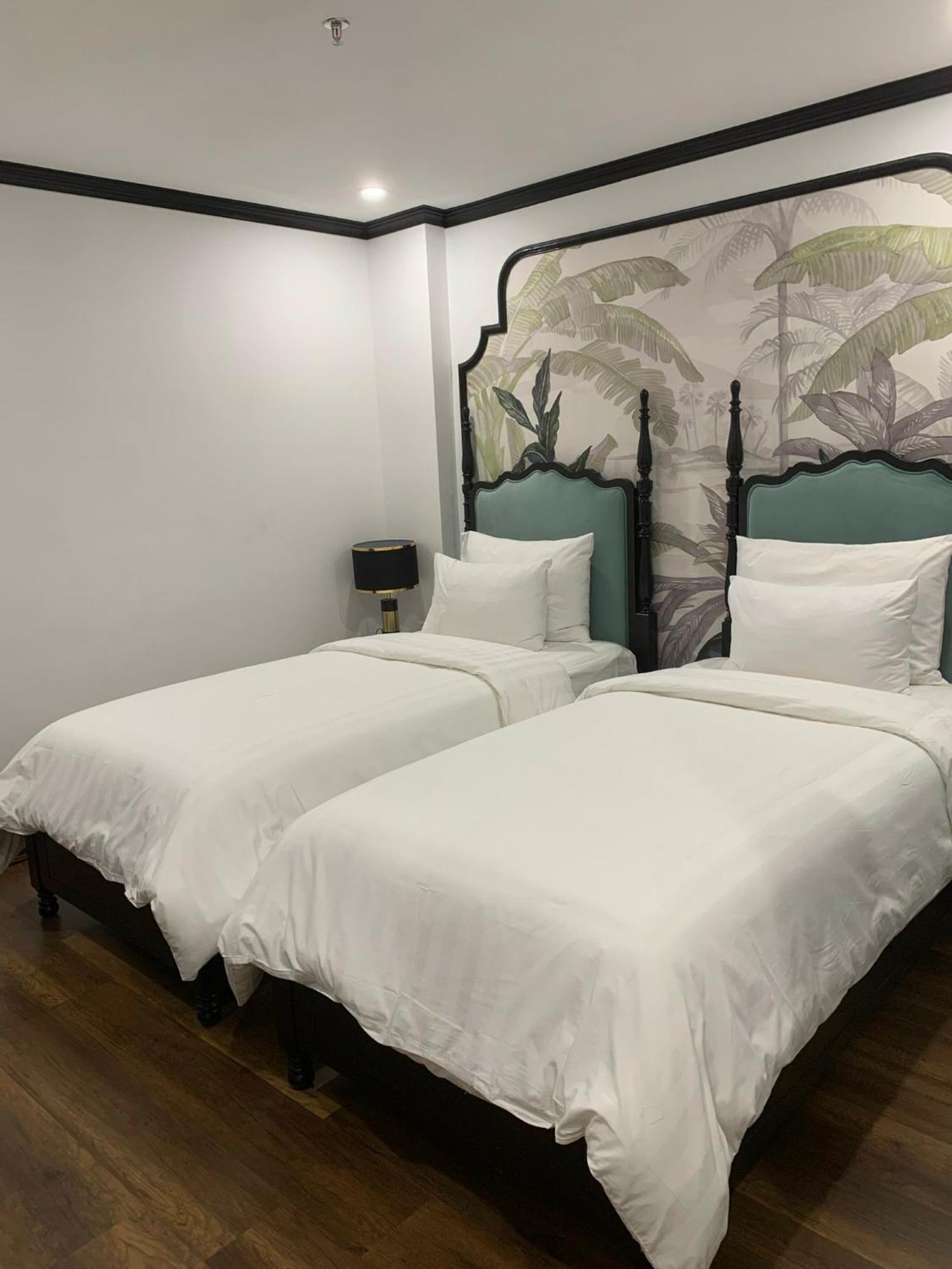 Aquarius Premium Hotel ハノイ市 エクステリア 写真