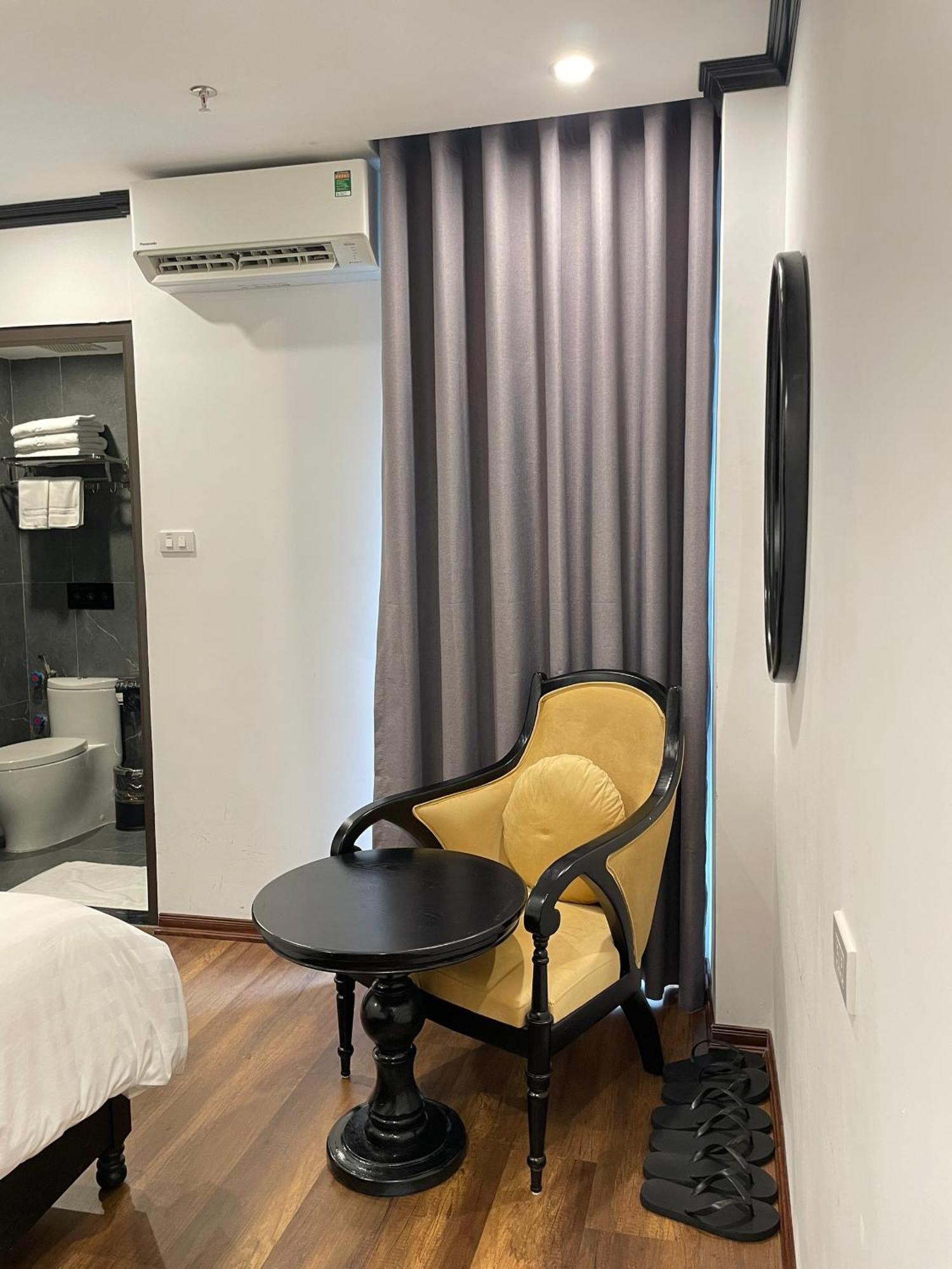 Aquarius Premium Hotel ハノイ市 エクステリア 写真