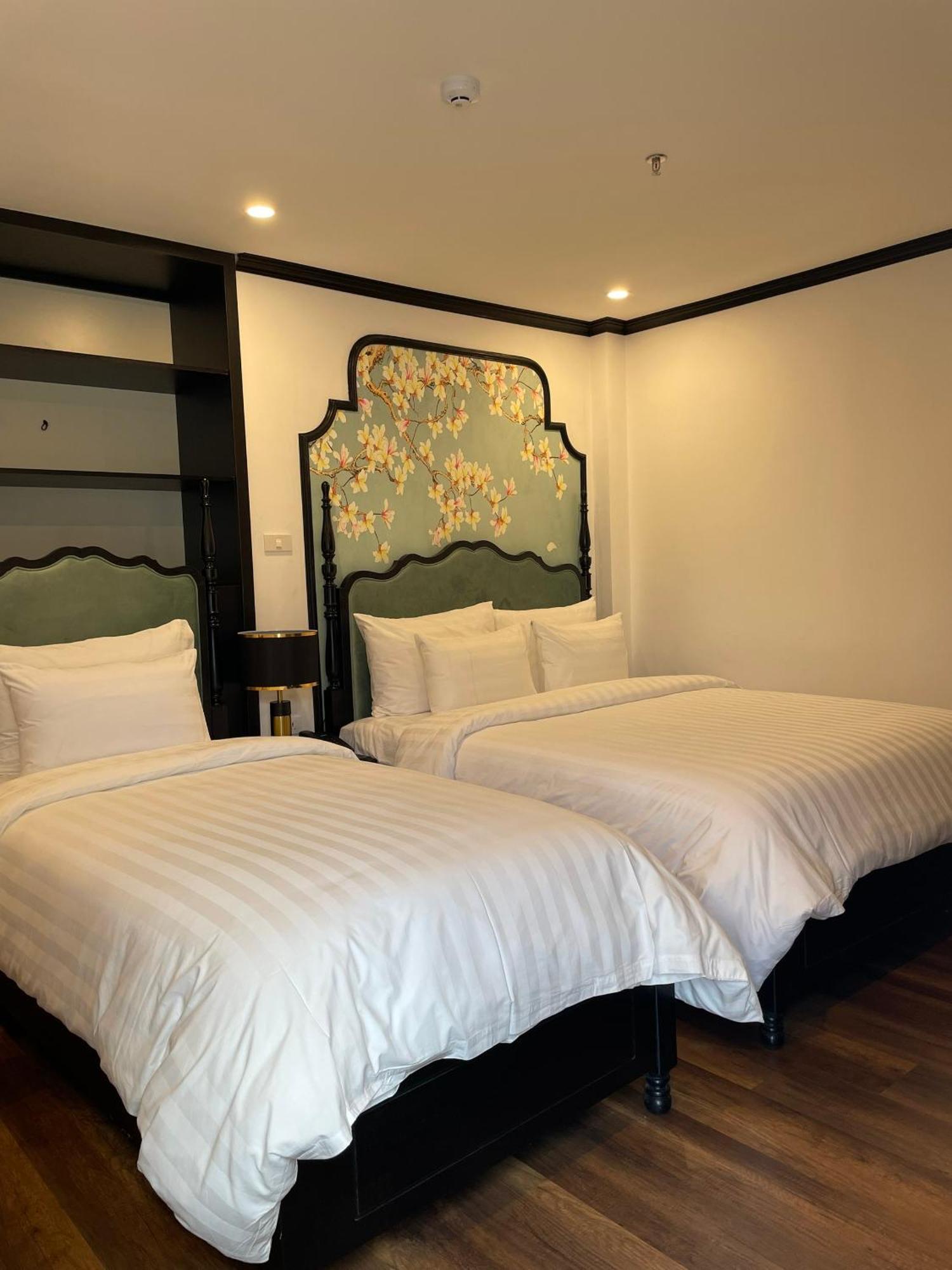 Aquarius Premium Hotel ハノイ市 エクステリア 写真