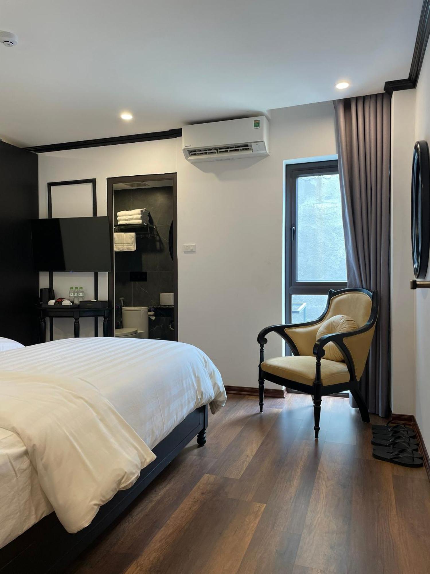 Aquarius Premium Hotel ハノイ市 エクステリア 写真